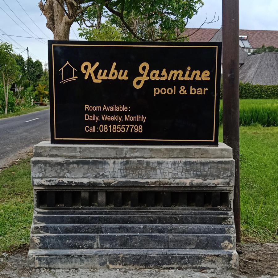 Kubu Jasmine Bali Hotel Canggu  Exterior photo